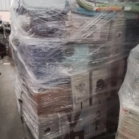 PALLET OF ASSORTED HOUSEHOLD GOODS AND PRODUCTS TO INCLUDE;FAN,COOLER BOX,BIKE HELMET,PLAYPEN