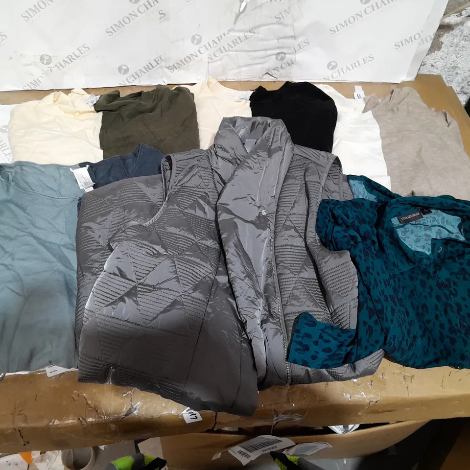 BOX OF ASSORTED CLOTHING ITEMS TO INCLUDE TOPS, SHIRTS, CARDIGANS ETC 