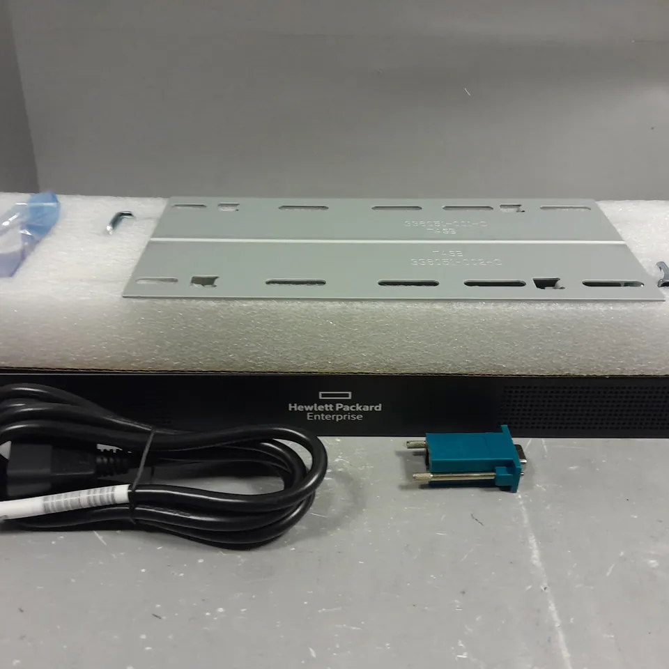 HEWLETT PACKARD IP CONSOLE SWITCH 