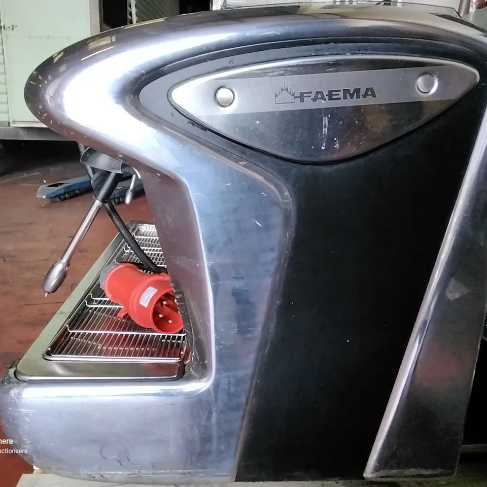 TRADITIONAL FAEMA EMBLEMA COFFEE MACHINE