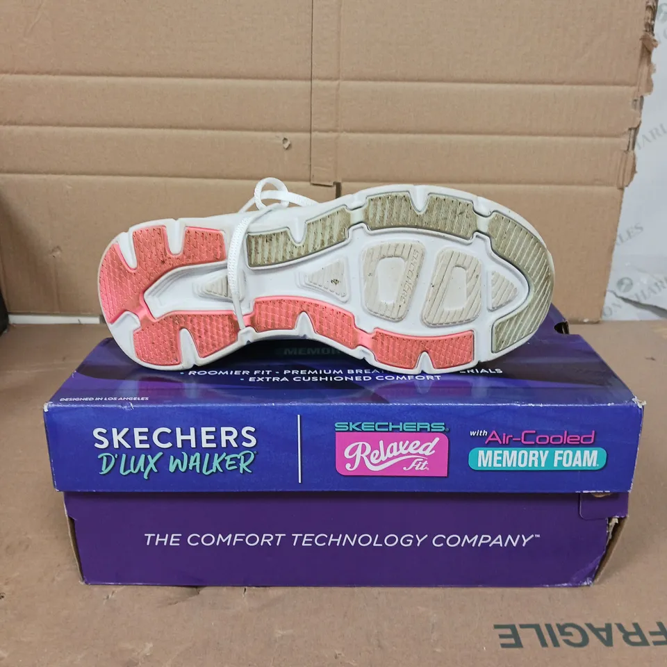 SKECHERS D'LUX WALKER TRAINERS WHITE SIZE 3.5