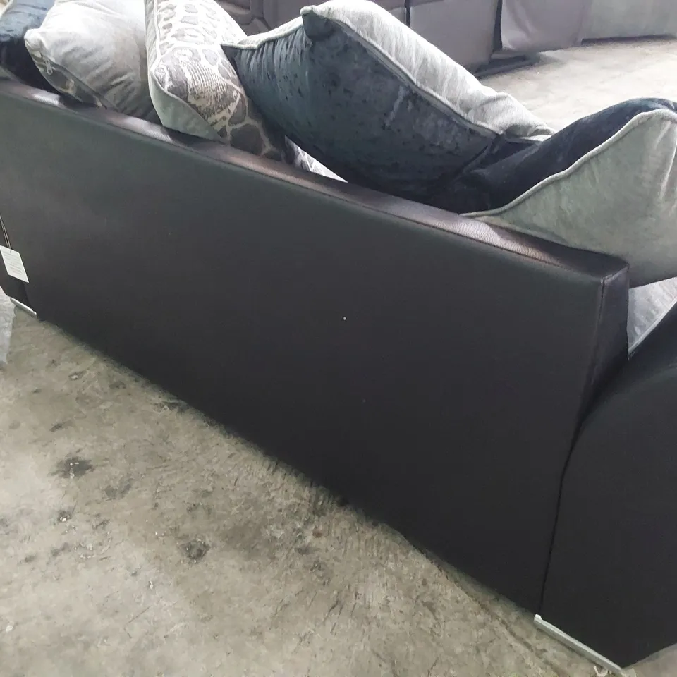 DESIGNER THREE SEATER SOFA WITH SCATTER CUSHIONS BLACK FAUX LEATHER & GREY FABRIC 