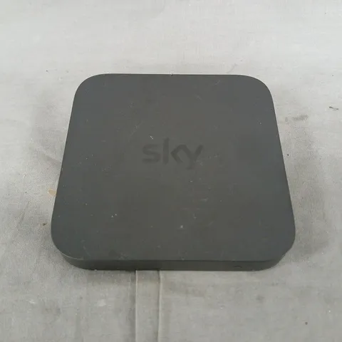 SKY IP061B-02-SKY-ANT STREAM PUCK