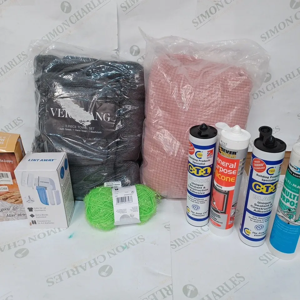 LOT TO CONTAIN APPROXIMATLEY 25 ASSORTED HOUSEHOLD PRODUCTS, INCLUDES TOWELS, DIY SILICONES & LINT AWAY ETC 