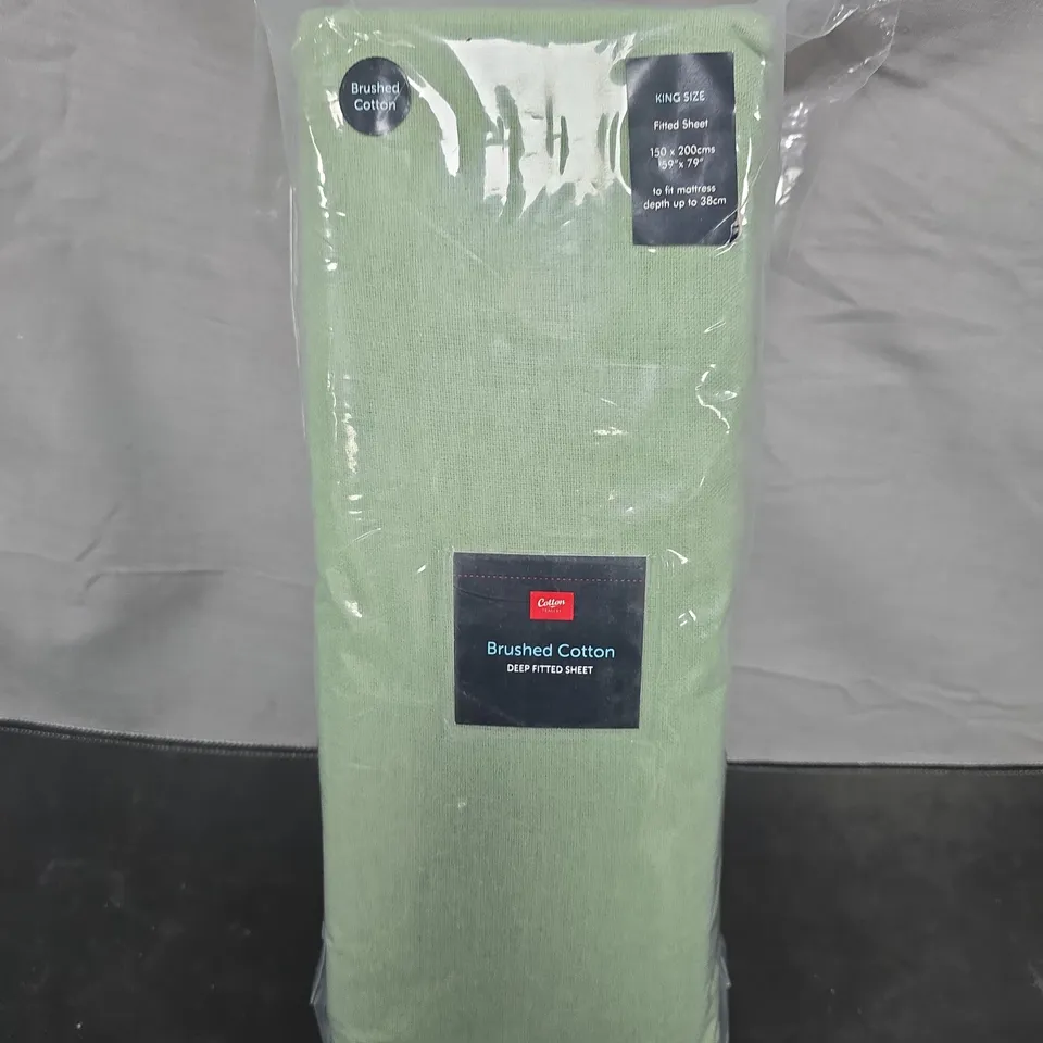 COTTON TRADERS BRUSHED COTTON DEEP FITTED SHEET – KING SIZE, GREEN (150 X 200 CM)