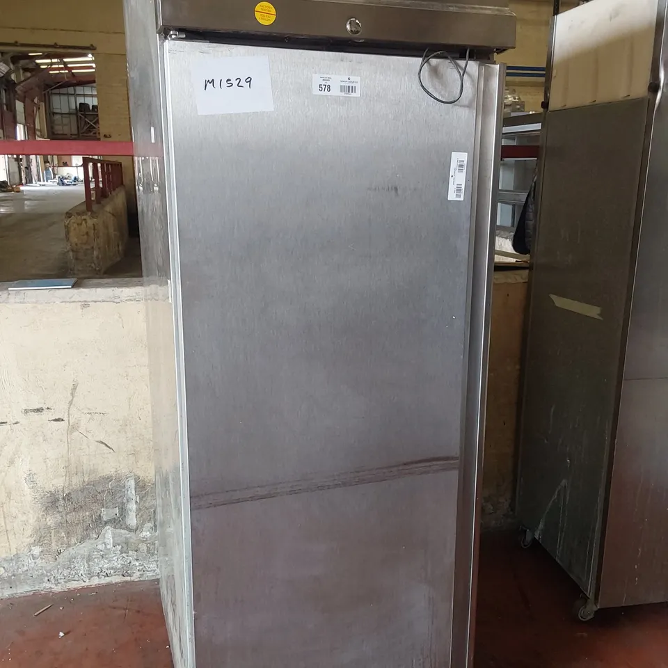 COMMERCIAL TALL SINGLE DOOR FRIDGE