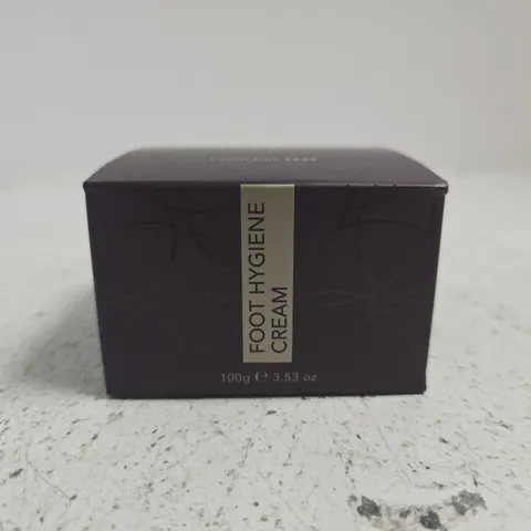 MARGARET DABBS FABULOUS FEET FOOT HYGIENE CREAM (100G)