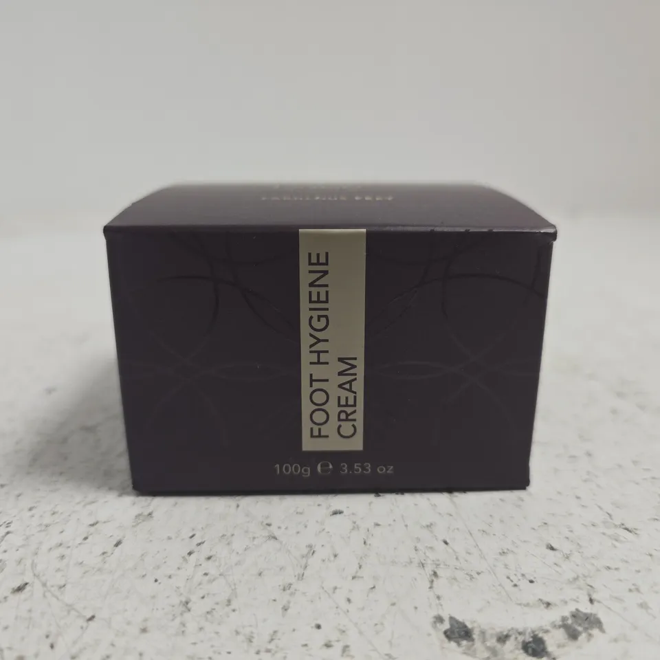 MARGARET DABBS FABULOUS FEET FOOT HYGIENE CREAM (100G)
