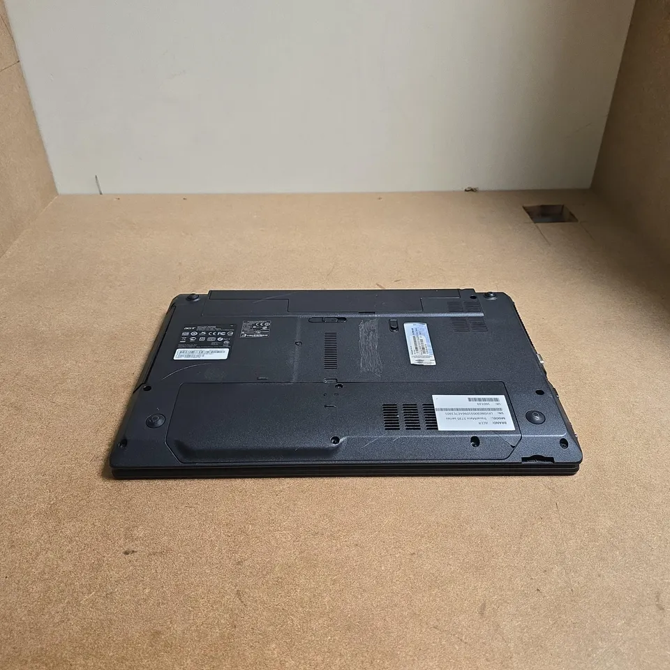 ACER TRAVELMATE 5735 SERIES LAPTOP