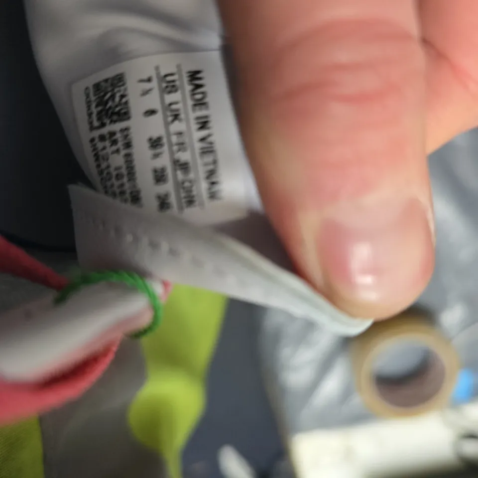 ADIDAS SAMBA KIDS' SNEAKERS – PINK & PEACH SIZE 6