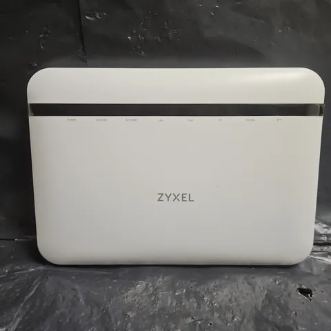 ZYXEL EX5601-T0 DUAL-BAND WIRELESS AX6000 ETHERNET IAD WITH SFP