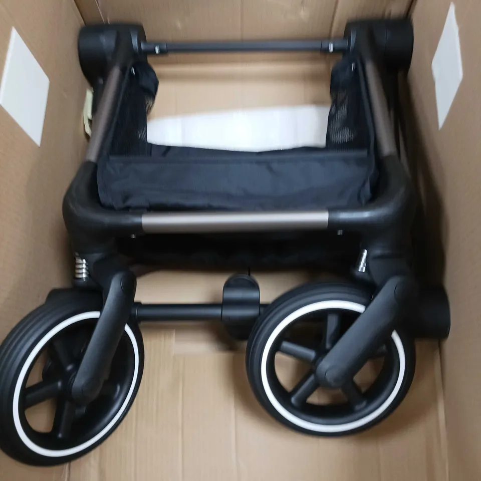 EOS 2 IN 1 PUSHCHAIR BUNDLE TRAVEL SYSTEM  RRP £619.99