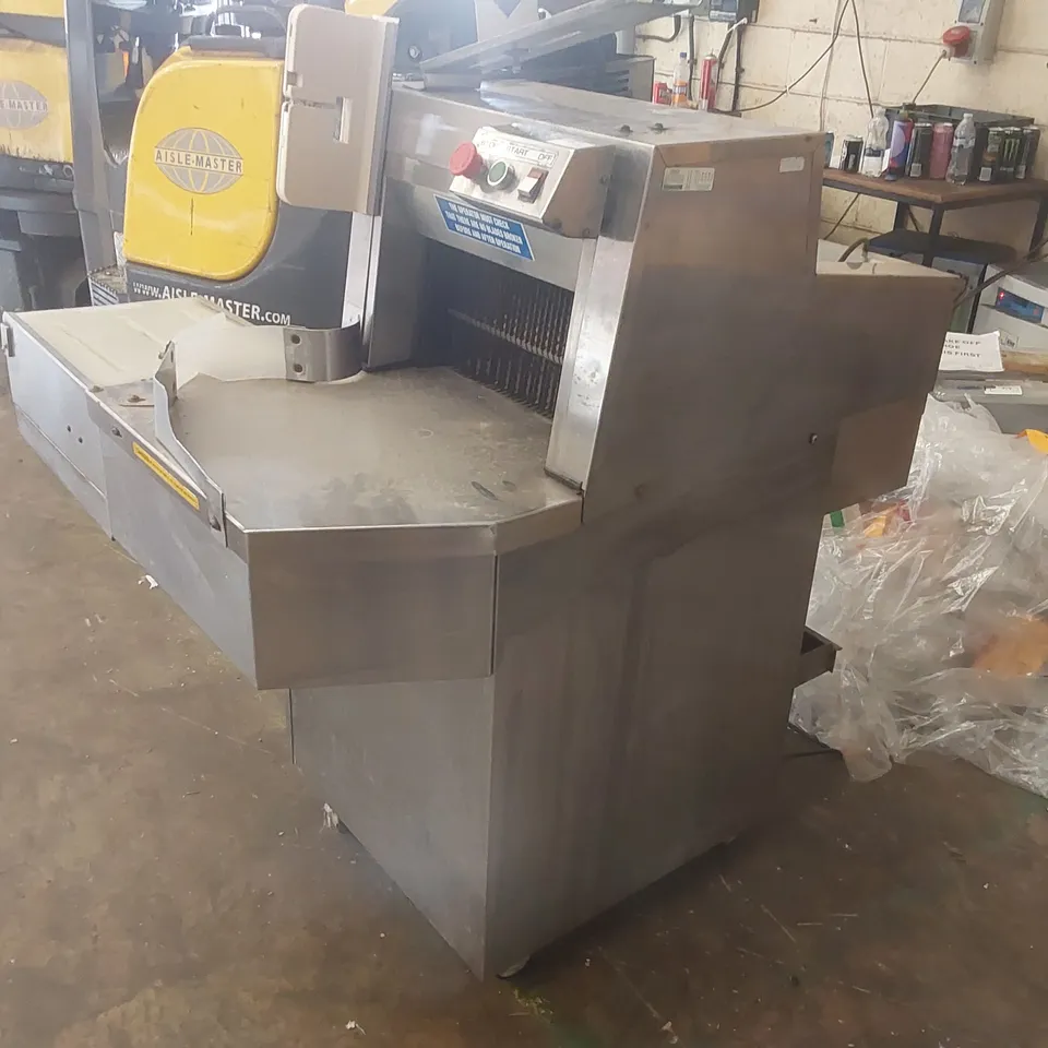 COMMERCIAL BREAD SLICER