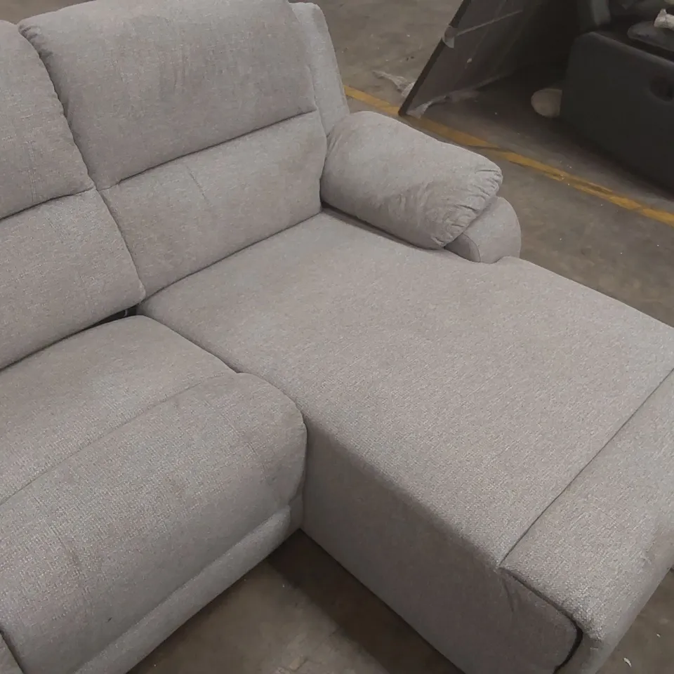 QUALITY DESIGNER FABRIC UPHOLSTERED CORNER SOFA WITH RECLINER, CUP HOLDERS AND STORAGE