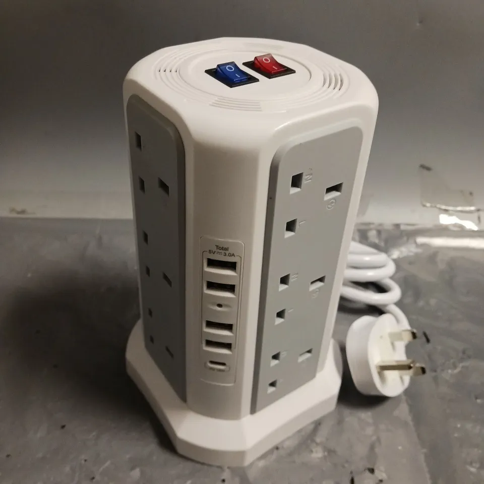 BOXED MULTIFUCTIONAL POWER STRIP