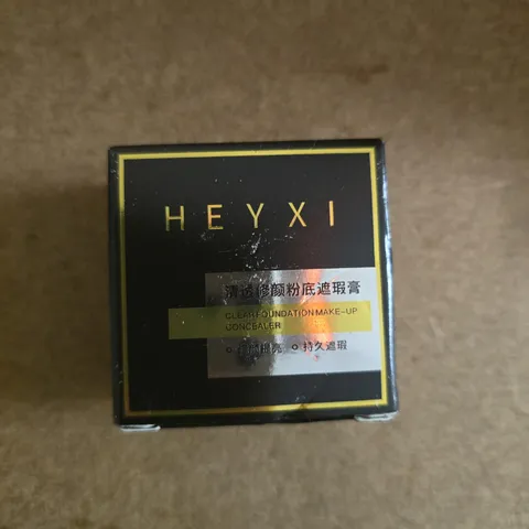 HEYXI CLEAR FOUNDATION MAKE-UP CONCEALER – BOXED COSMETIC (LOT HYX8880, EXP 2031.03.05)