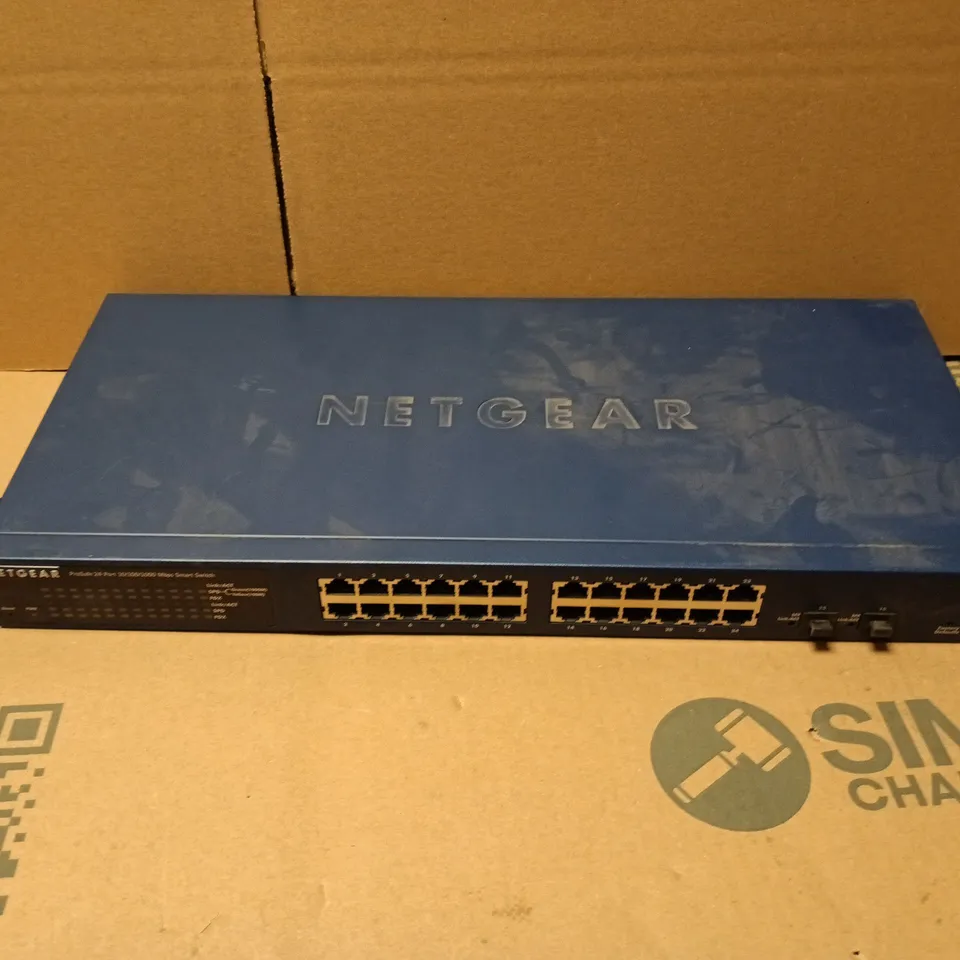 NETGEAR GS724T 24 PORT 10/100/1000 GIGABIT SMART SWITCH 
