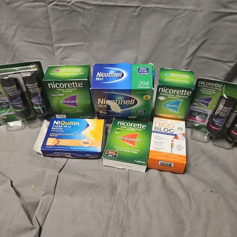 APPROXIMATELY 20 ASSORTED SMOKING PREVENTION AIDS TO INCLUDE NICORETTE GUM, NICORETTE SPRAY, NICOTINELL LOZENGES, ETC - COLLECTION ONLY