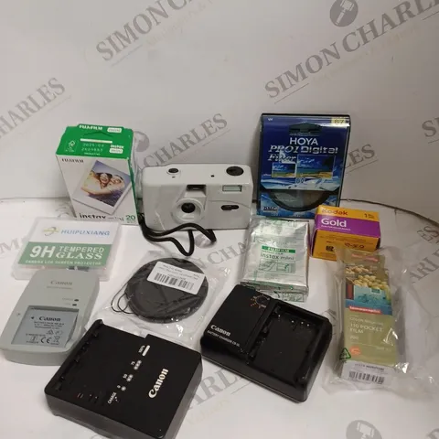 APPROXIMATELY 20 ASSORTED CAMERA ACCESSORIES TO INCLUDE FILM, CHARGERS, FILM CAMERA ETC