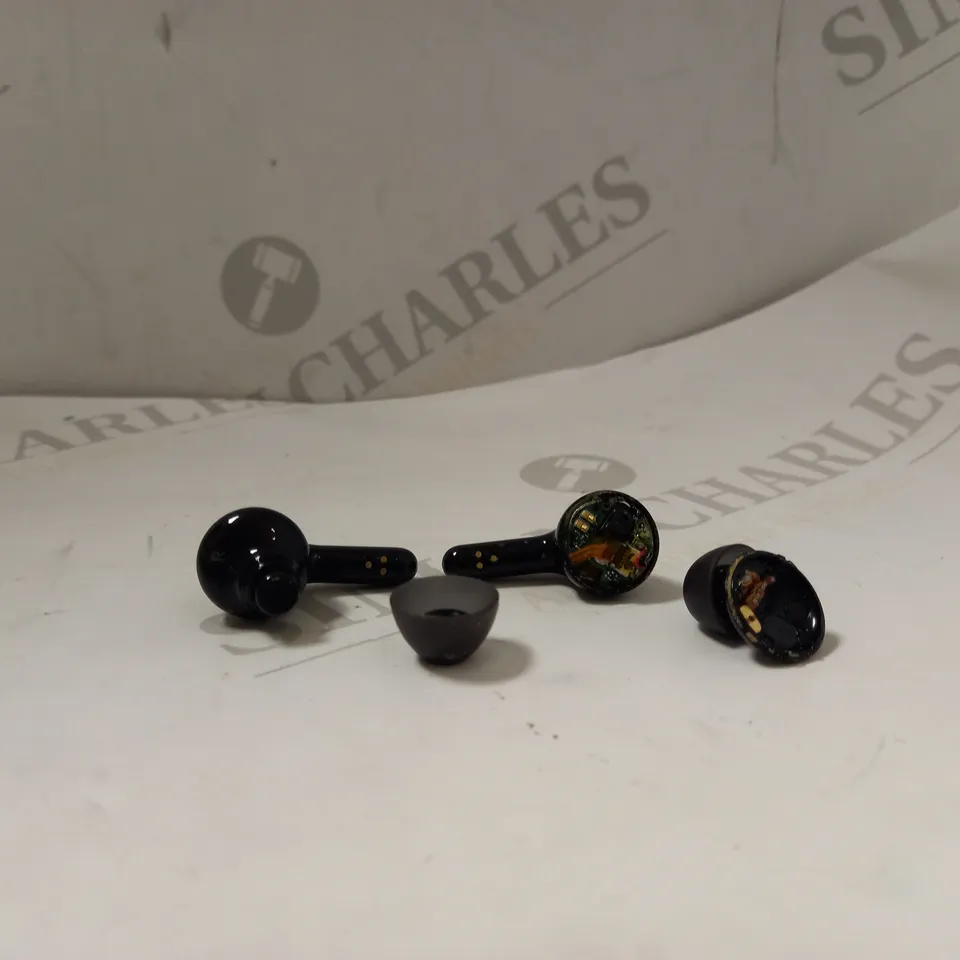 LG TONE FREE UV NANO BUDS