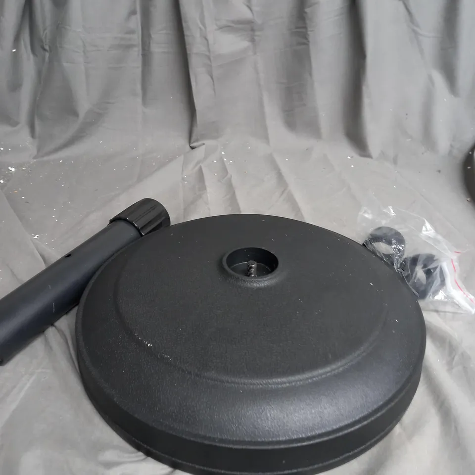 BLACK 13KG PARASOL BASE RRP £29.99