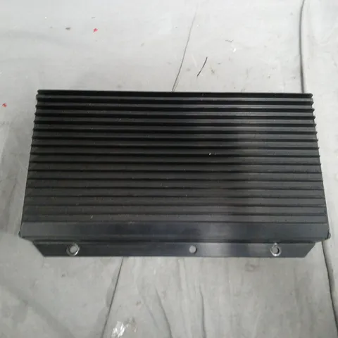 JAGUAR XK8 X100 COUPE 96-05 HARMAN STEREO AMPIFIER