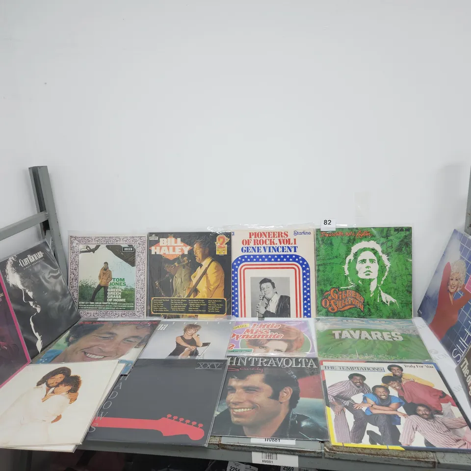 A COLLECTION OF 16 X VINYL RECORDS.