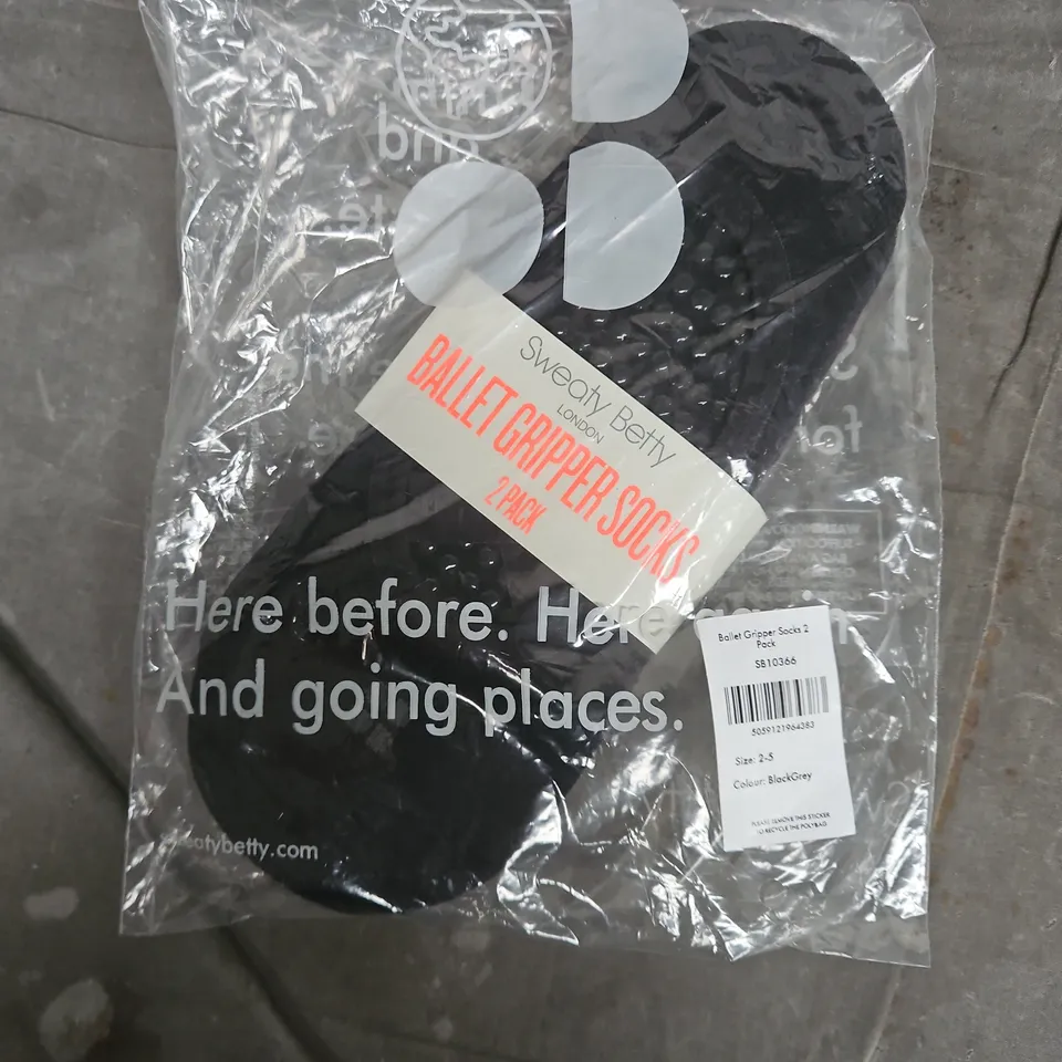 BAGGED SWEATY BETTY BALLET GRIPPER SOCKS IN BLACK - 2 PACK