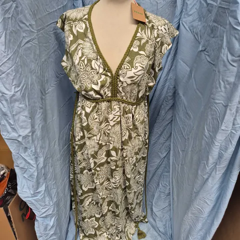UK 12R BODEN FLORAL PRINT MAXI DRESS – GREEN & CREAM, V-NECK WITH BRAIDED TRIM