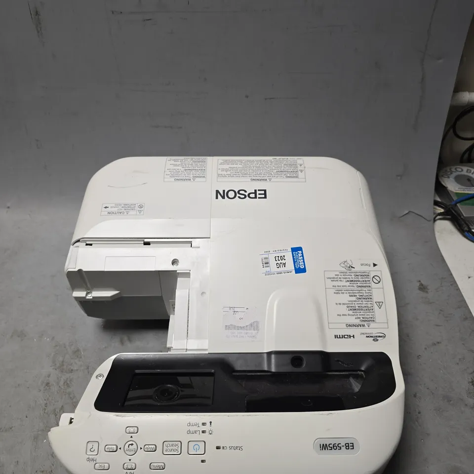 EPSON EB-595W PROJECTOR 
