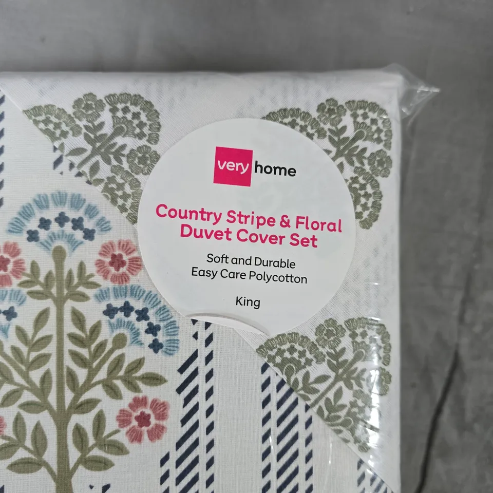 VERY HOME COUNTRY STRIPE & FLORAL DUVET COVER SET – KING