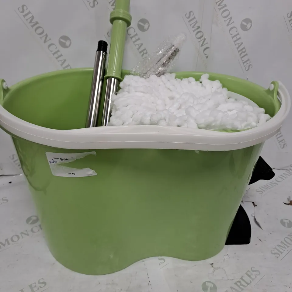SPIN MOP AND BUCKET IN LIGHT GREEN