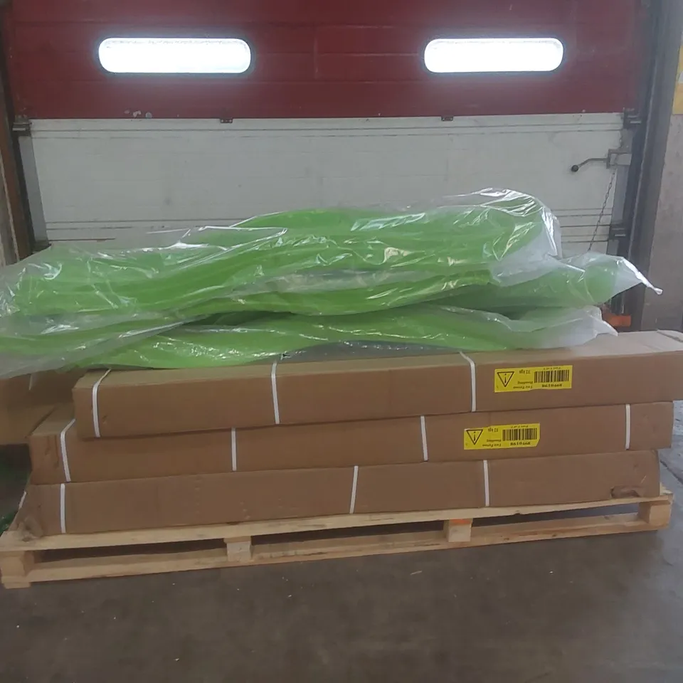 PALLET OF ASSORTED TP OUTDOOR PLAY PARTS