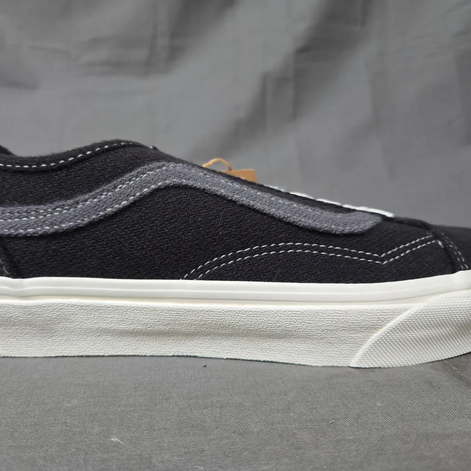 BOXED PAIR OF VANS OLD SKOOL TAPE SHOES IN RUSTIC BLACK/GREY UK SIZE 7