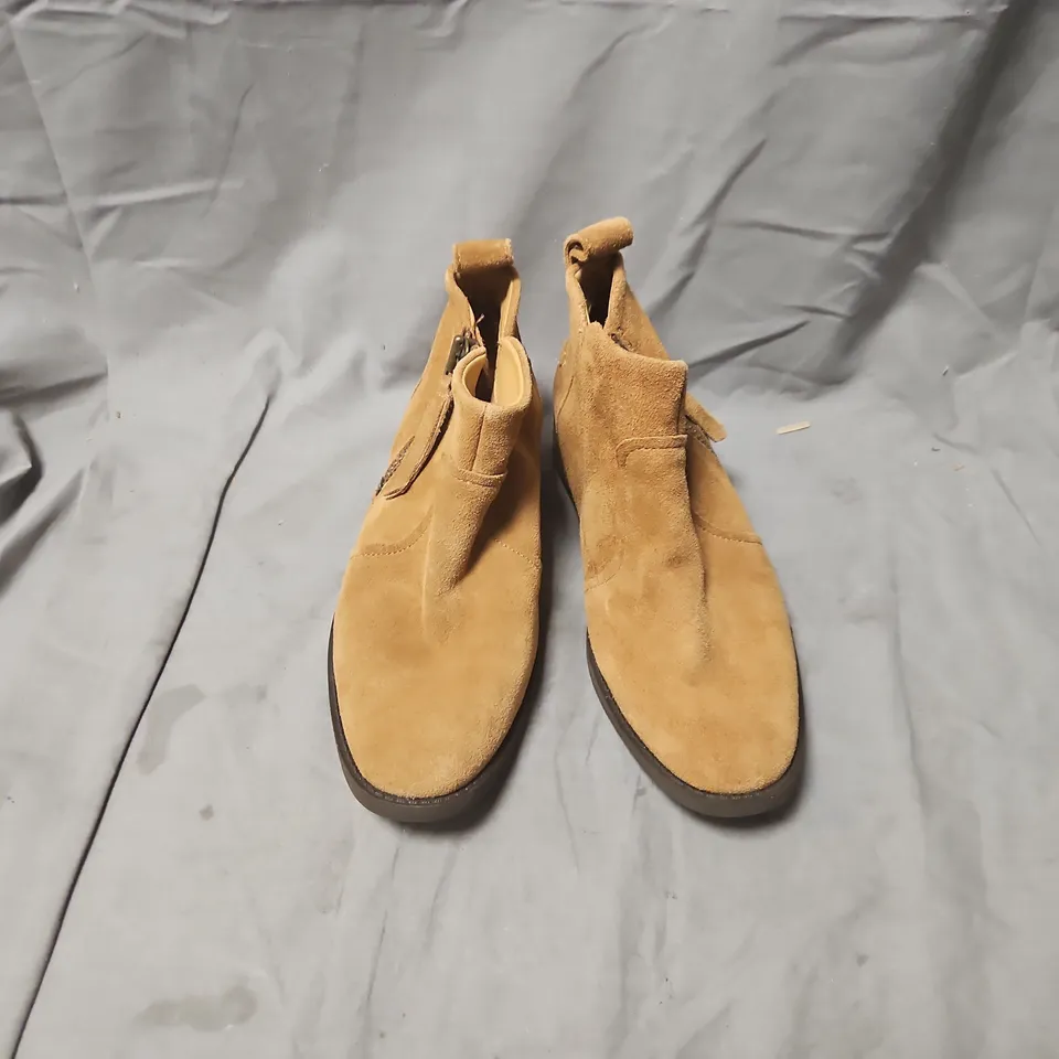 UGG TAN SUEDE ANKLE BOOTS WITH SIDE ZIP – PULL TAB - UK 4