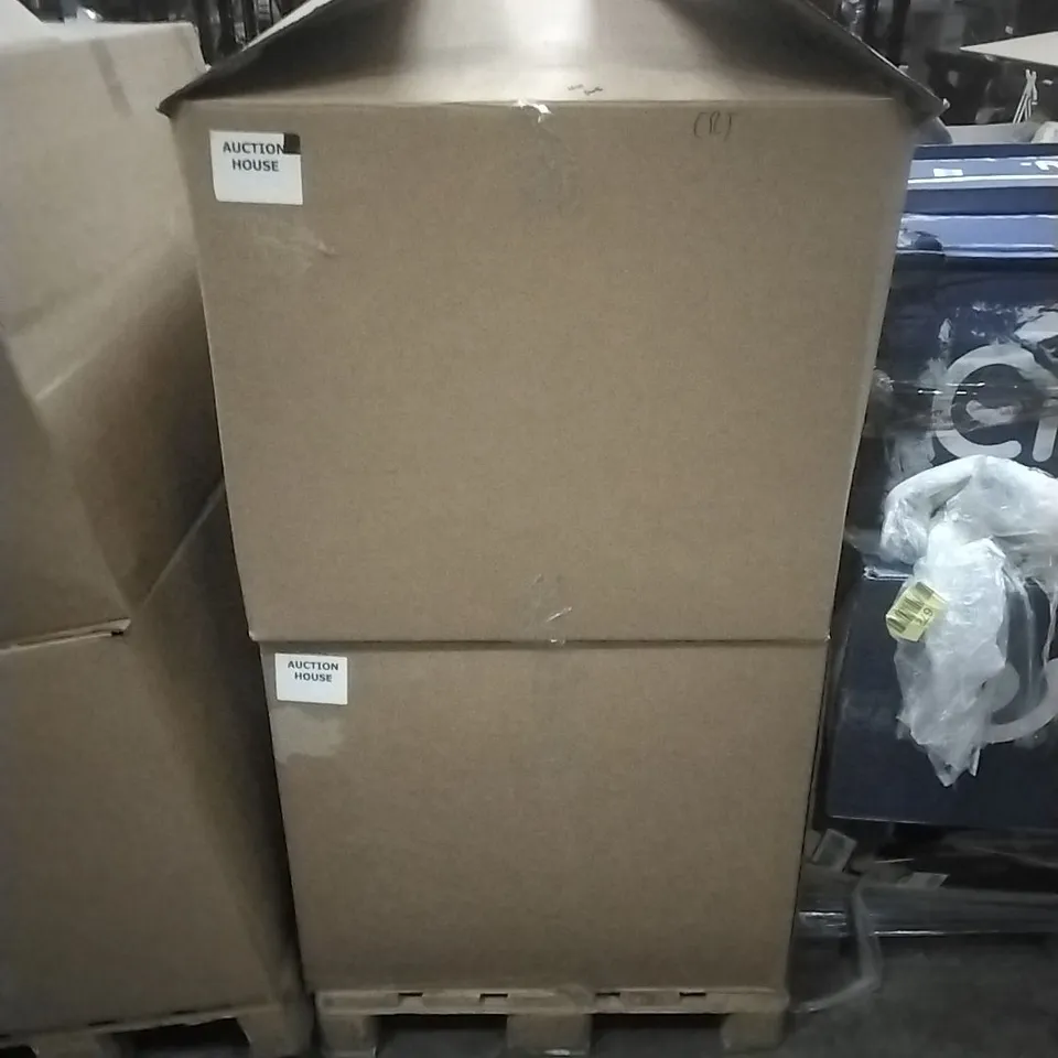 A PALLET CONTAINING A LARGE QUANTITY OF SILENT PILLOWS, SIMILAR PRODUCTS ETC