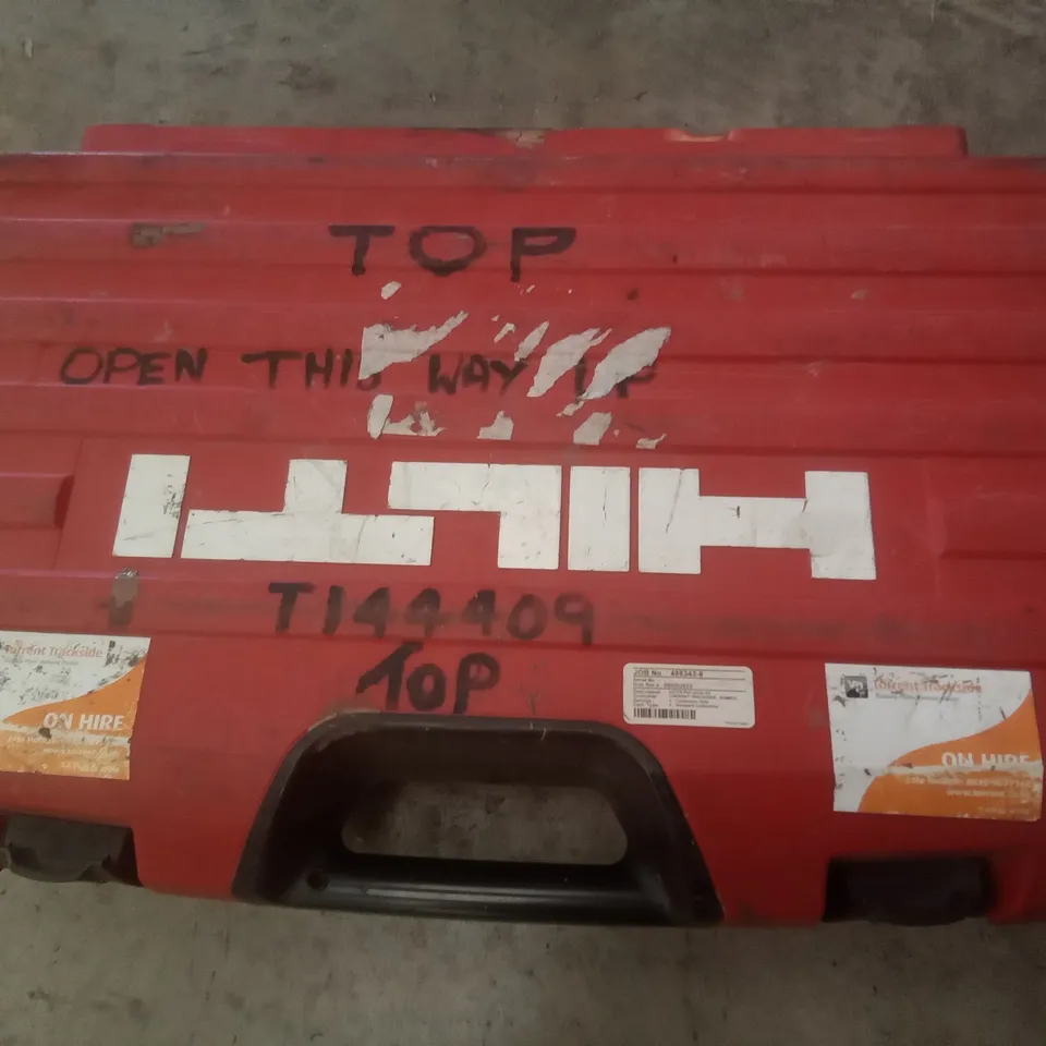 HILTI HAT28 M PULL TESTER KIT 