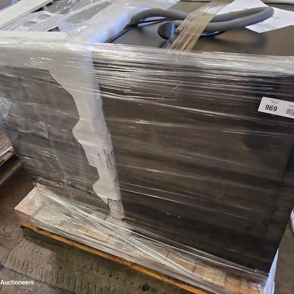 PALLET OF APPROXIMATELY 2  ASSORTED HOUSEHOLD & ELECTRICAL ITEMS TO INCLUDING