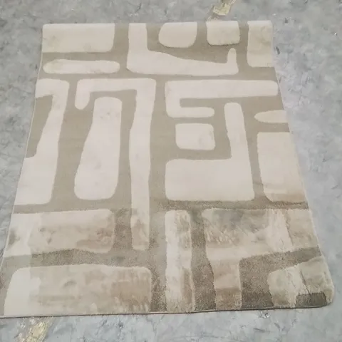 QUALITY DESIGNER AREA RUG - APPROXIMATELY 170X120CM