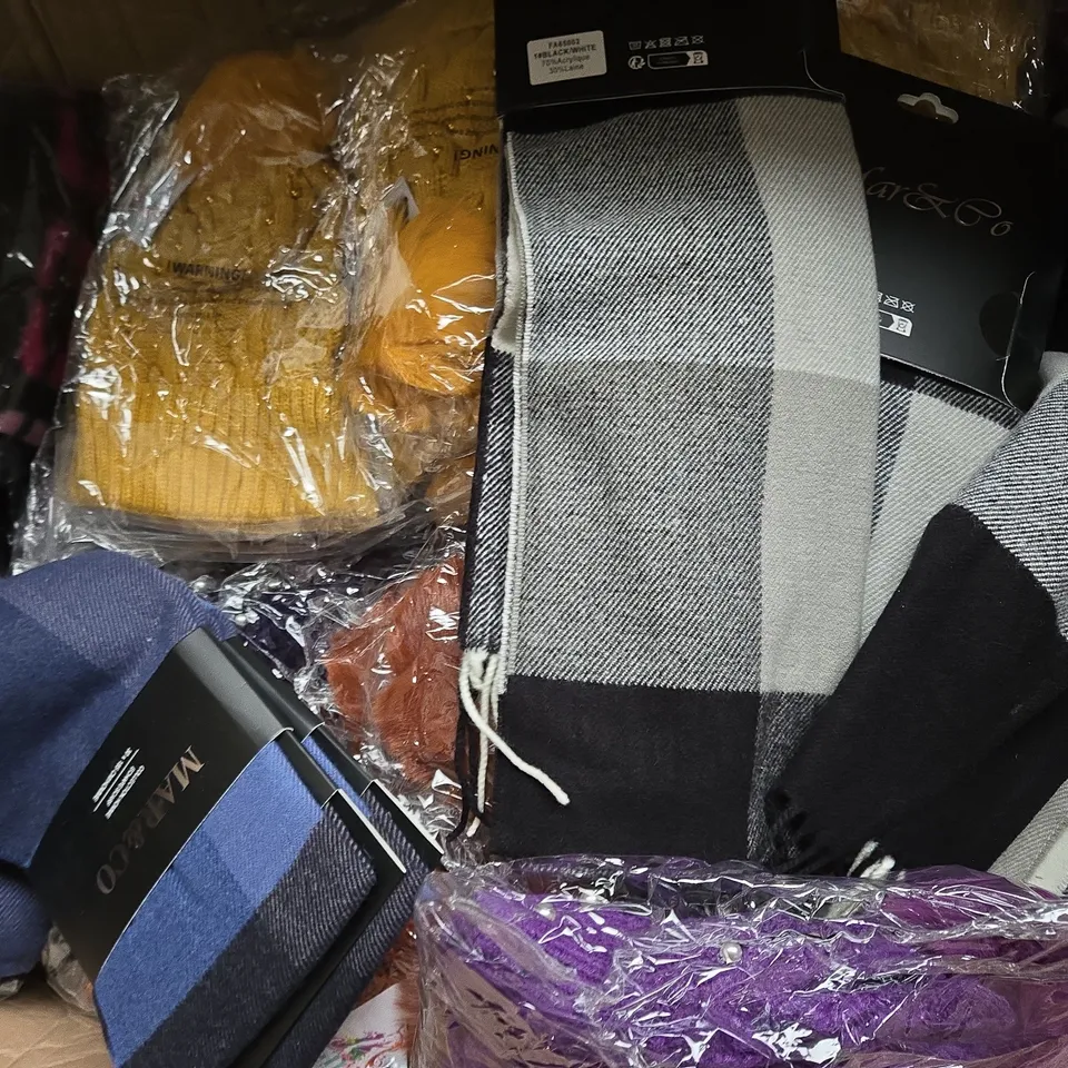 BOX OF APPOXIMATELY 30 ASSORTED ITEMS TO INCLUDE - MAR&CO BLUE SCARF , MAR&CO BEIGE SCARF , ORANGE BEANIE ETC - COLLECTION ONLY