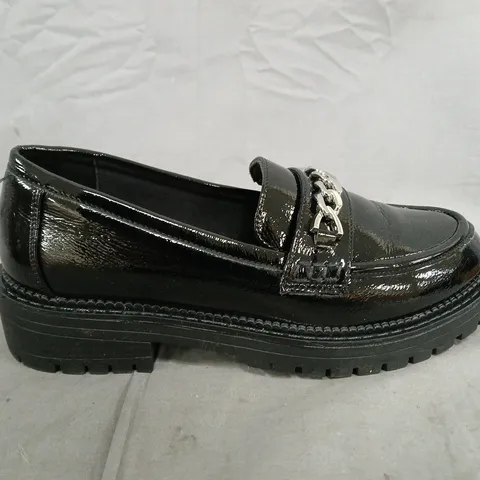 BLACK FAUX PATENT LEATHER CHAIN TRIM CHUNKY SOLE LOAFERS - UK SIZE 8