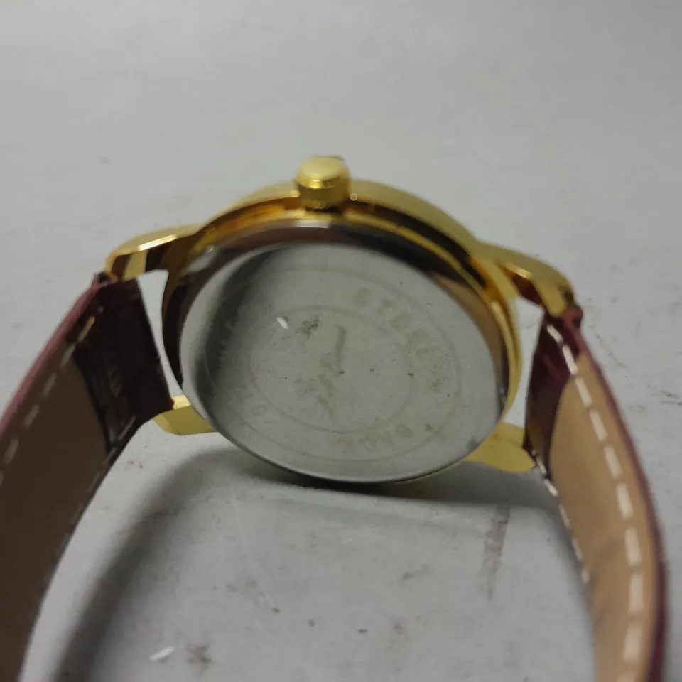 LA BANUS CHRONOGRAPH MOVEMENT LEATHER STRAP WRISTWATCH 