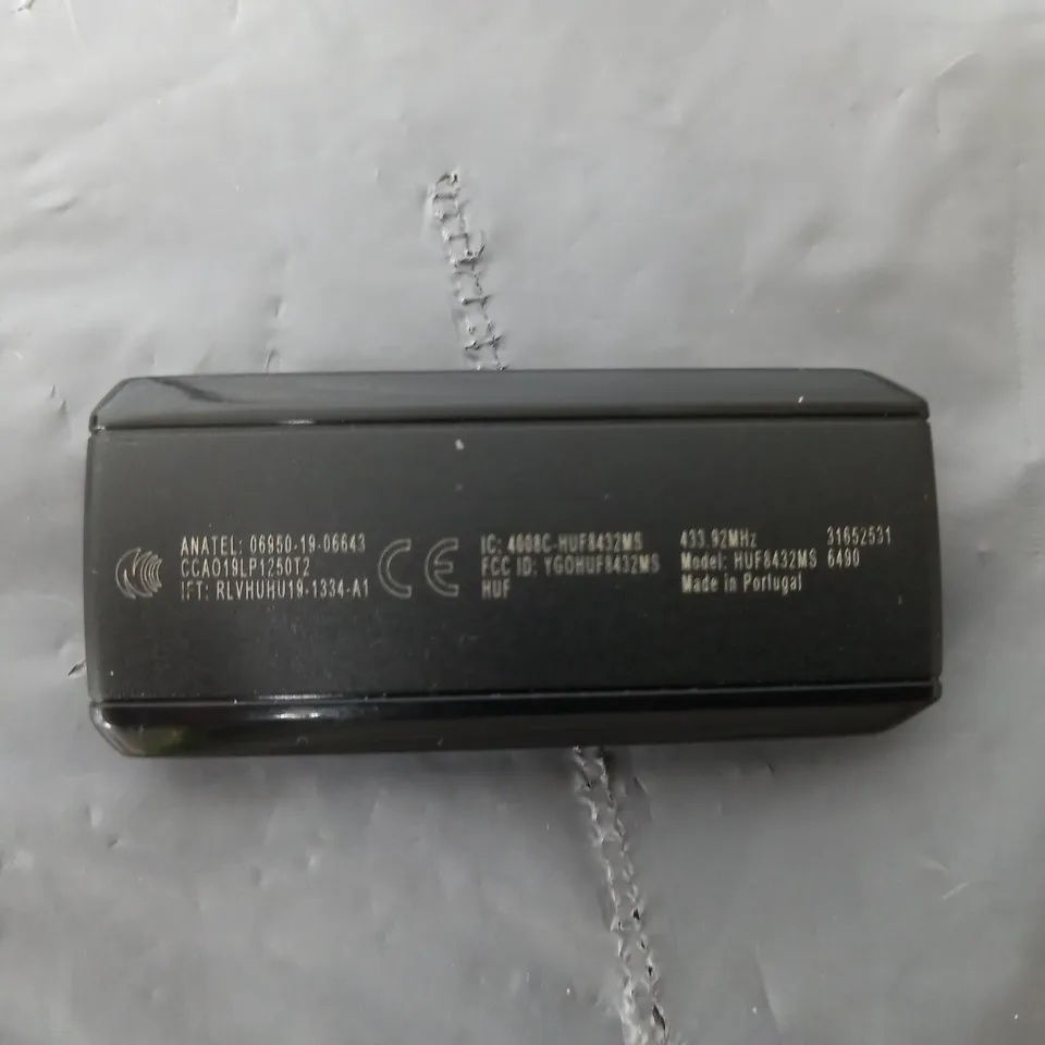 VOLVO XC90 MK2 KEYLESS ENTRY TRANSMITTER HUF8432MS 