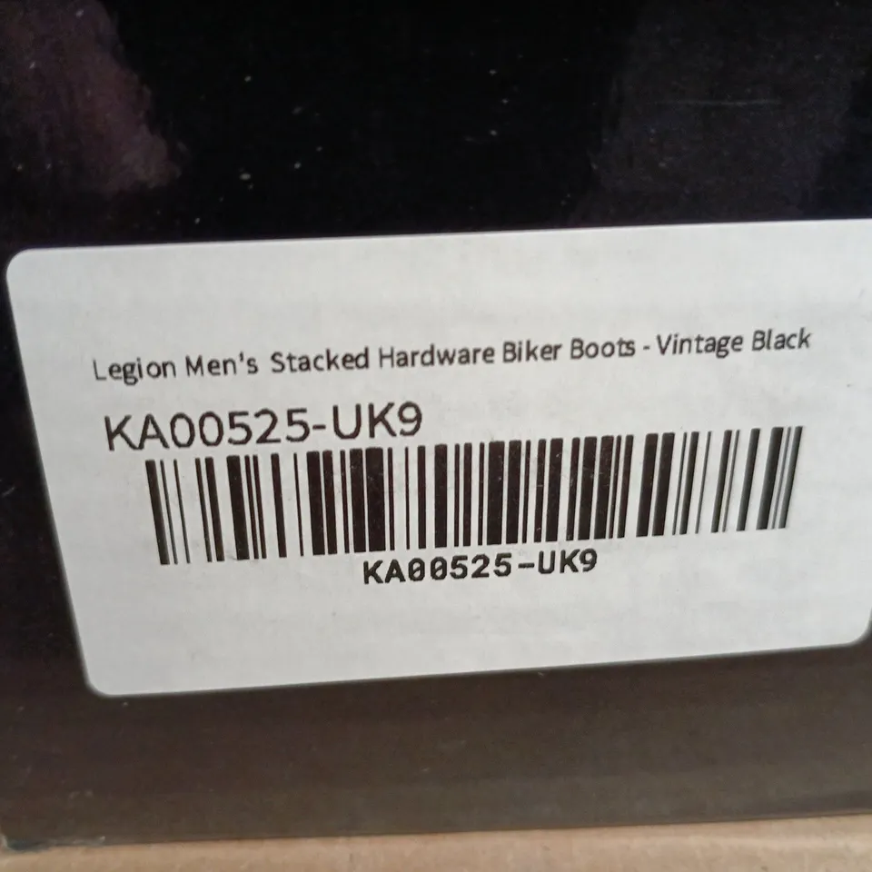 BOXED KOI LEGION MEN'S STACKED HARDWARE BIKER BOOTS - VINTAGE BLACK, UK 9