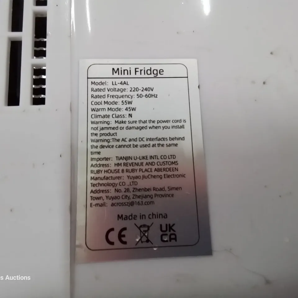 BOXED 12V MINI FRIDGE model LL-4AL