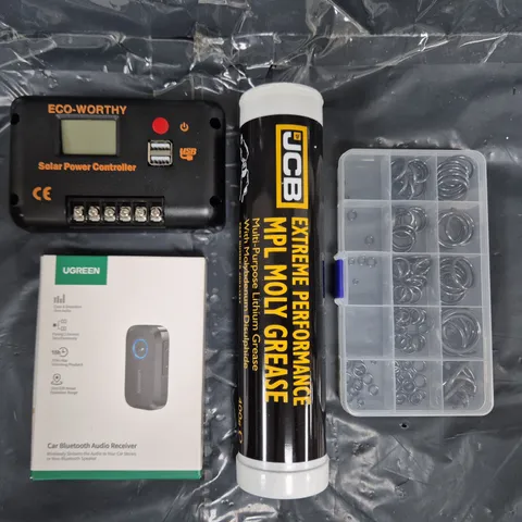 APPROXIMATELY 10 ASSORTED VEHICLE PARTS AND ACCESSORIES TO INCLUDE CAR BLUETOOTH AUDIO RECEIVER, MPL MOLY GREASE, ETC - COLLECTION ONLY