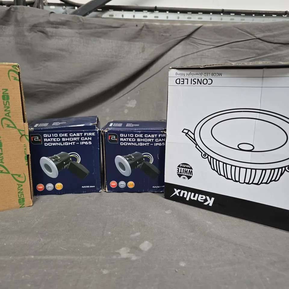 LARGE BOX OF ASSORTED DOWNLIGHTS , DANSON SINGLE MODULES , ETC 