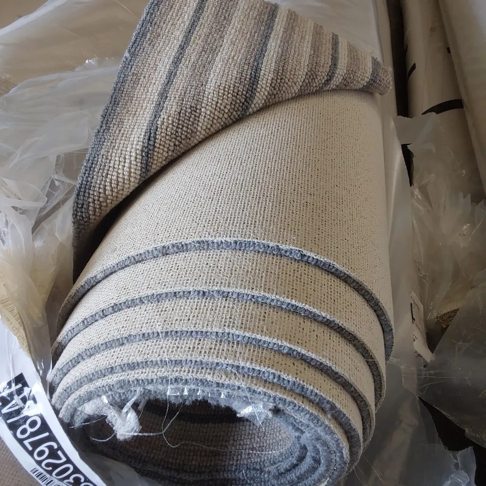 ROLL OF QUALITY TUDOR LINEA MIRAGE CARPET // SIZE: APPROX 4 X 5.4m