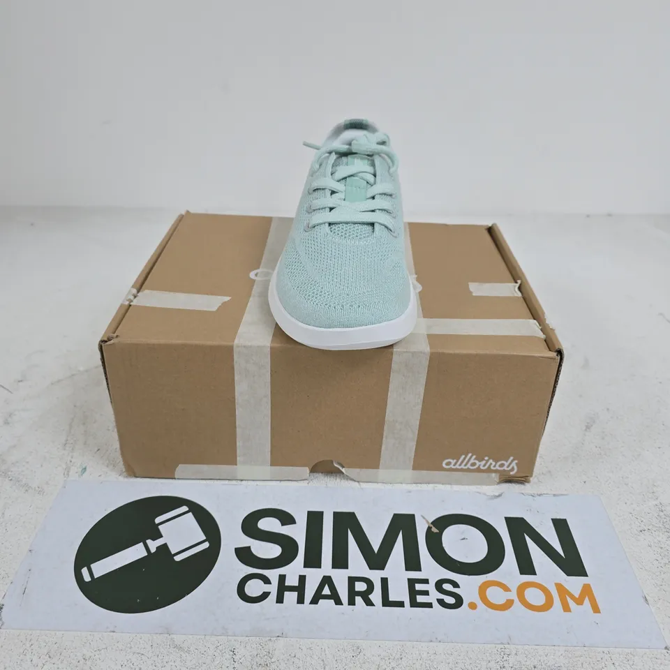 BOXED PAIR OF ALLBIRDS TREE RUNNER GO TRAINERS IN BLIZZARD - UK 5-5.5