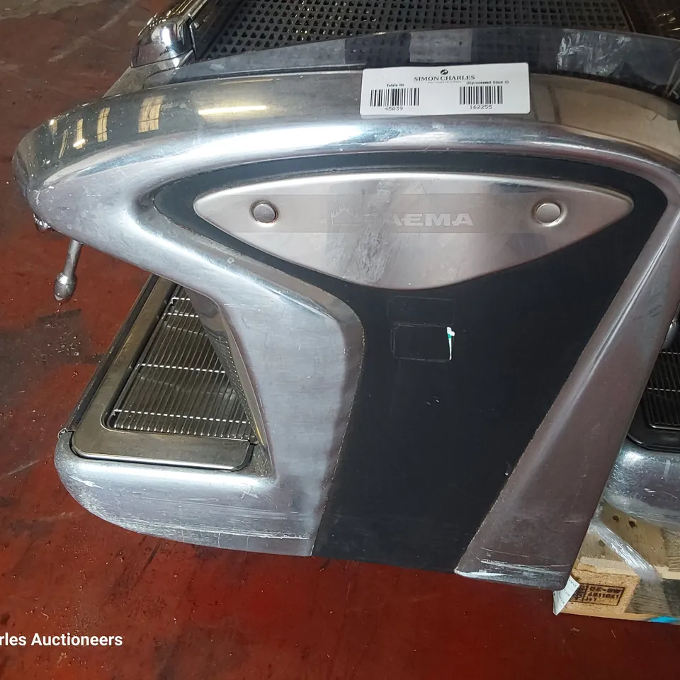 TRADITIONAL FAEMA EMBLEMA COFFEE MACHINE